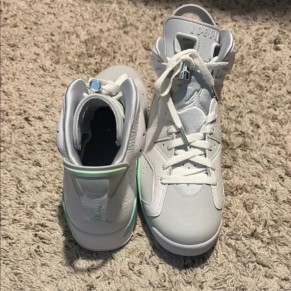 Nike Jordan Air 6 “Mint Foam” - Size 9 - Picture 2 of 2